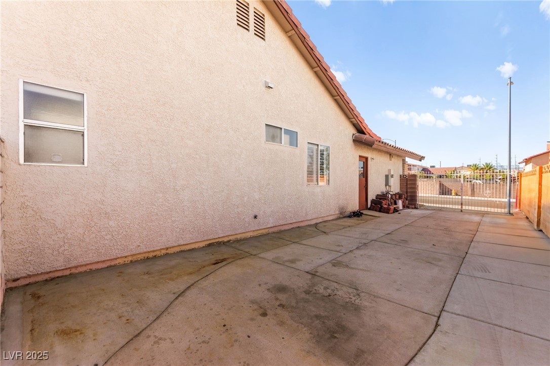 8505 Custer Court