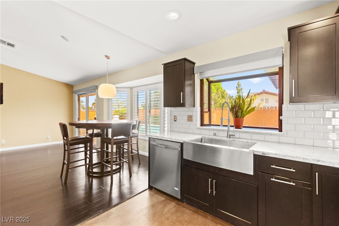 8505 Custer Court