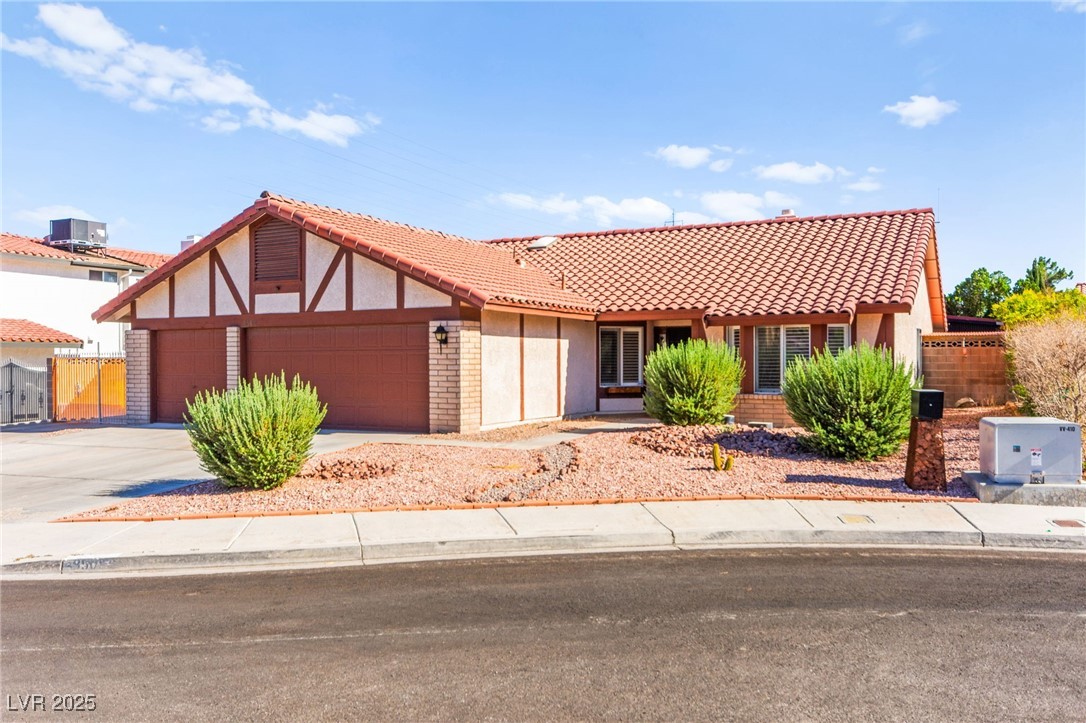 8505 Custer Court