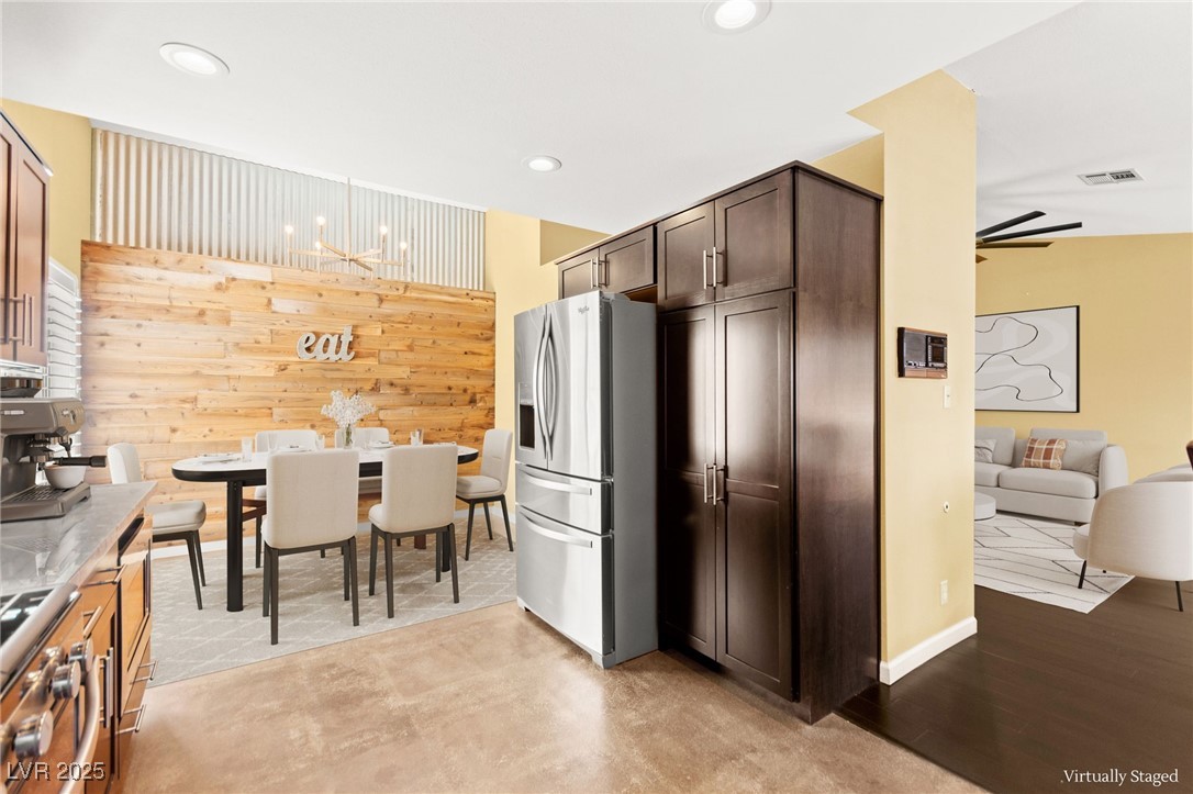 8505 Custer Court