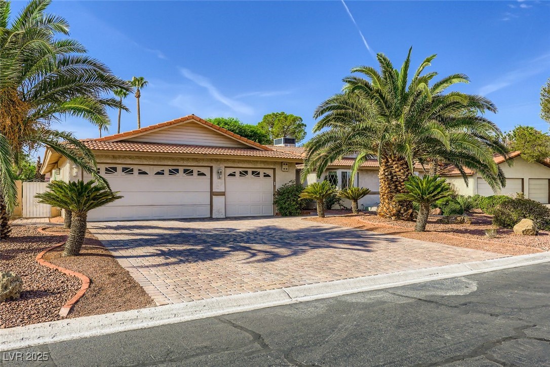 1543 Berendo Drive