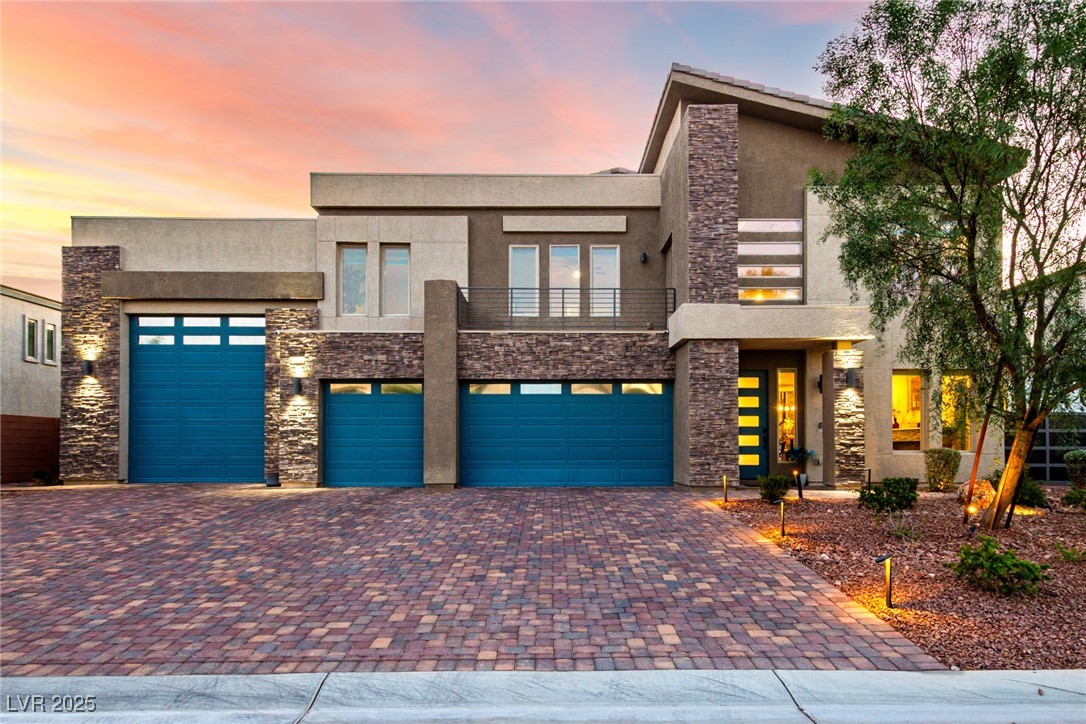 8775 Twisted Vine Lane