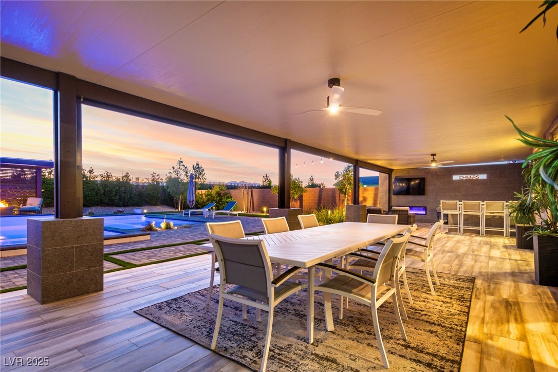 8775 Twisted Vine Lane