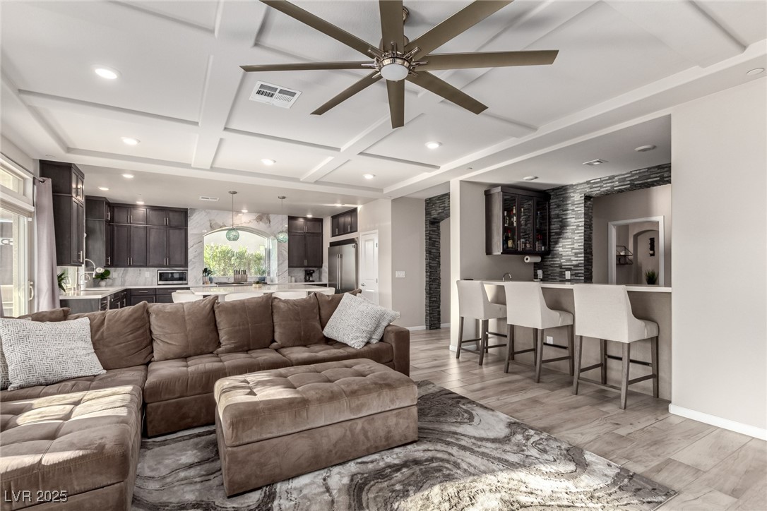 8775 Twisted Vine Lane