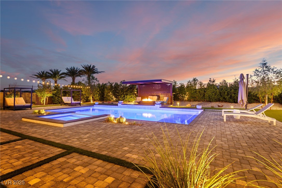 8775 Twisted Vine Lane
