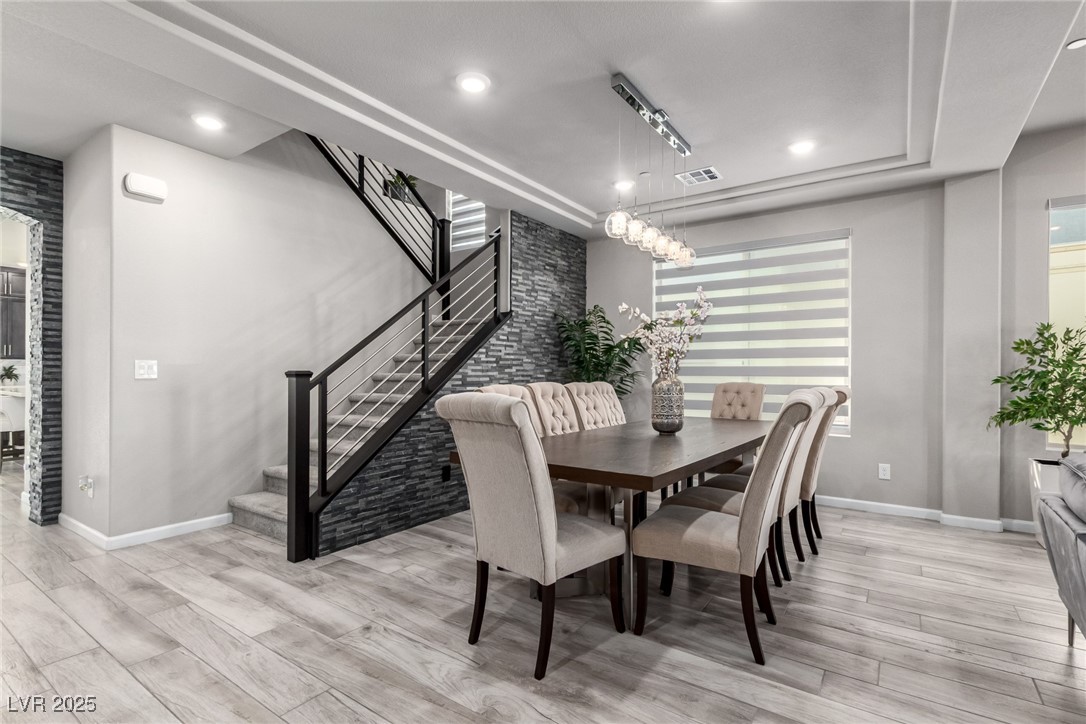 8775 Twisted Vine Lane