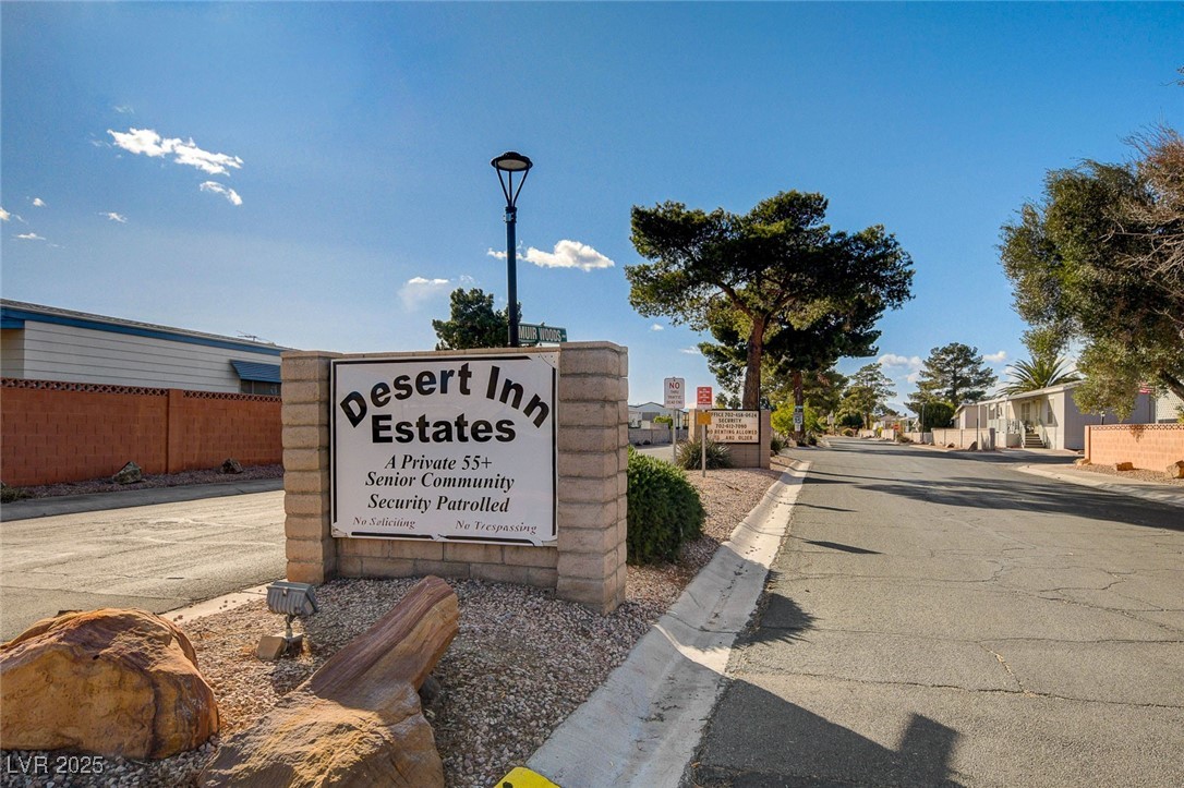 5572 Tres Piedras Road