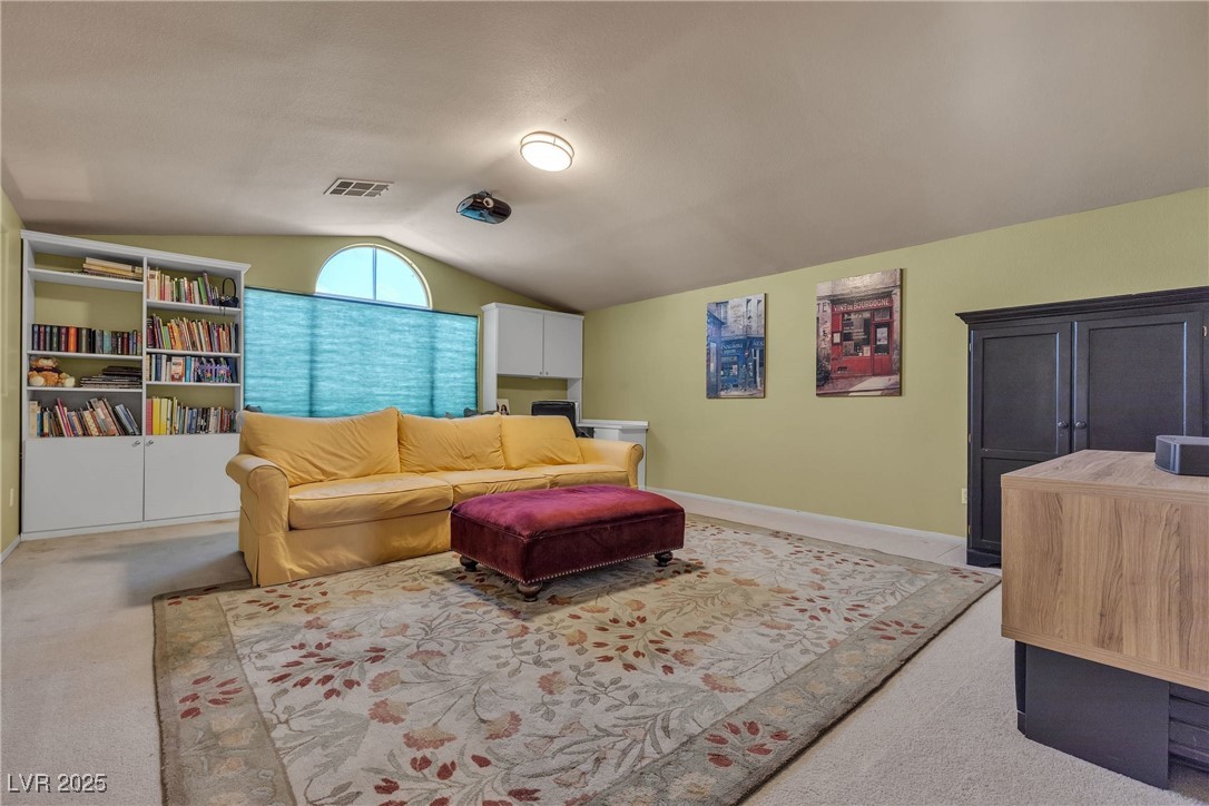 1030 Secluded Acres