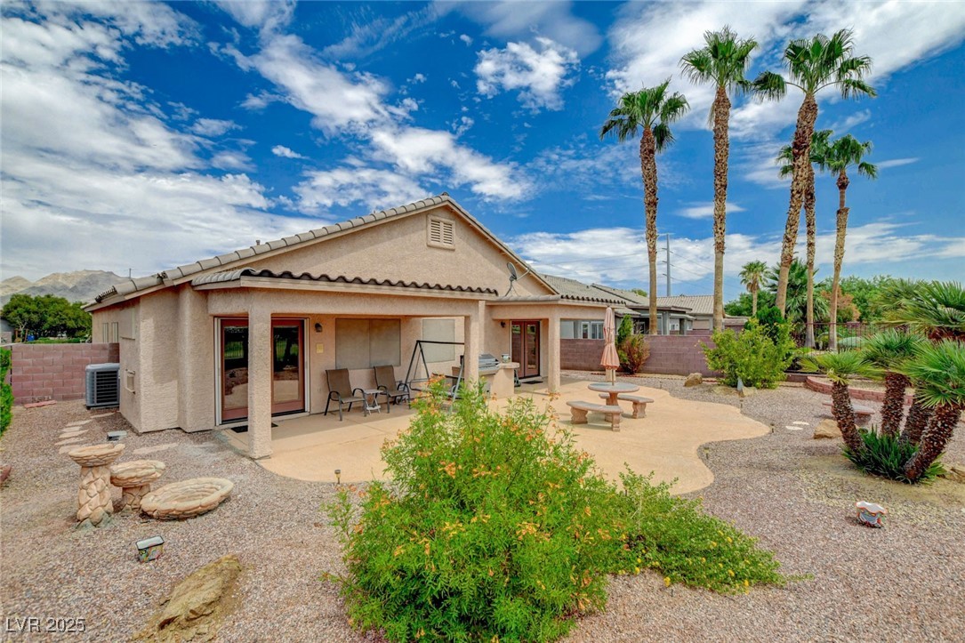 5969 Swan Point Place