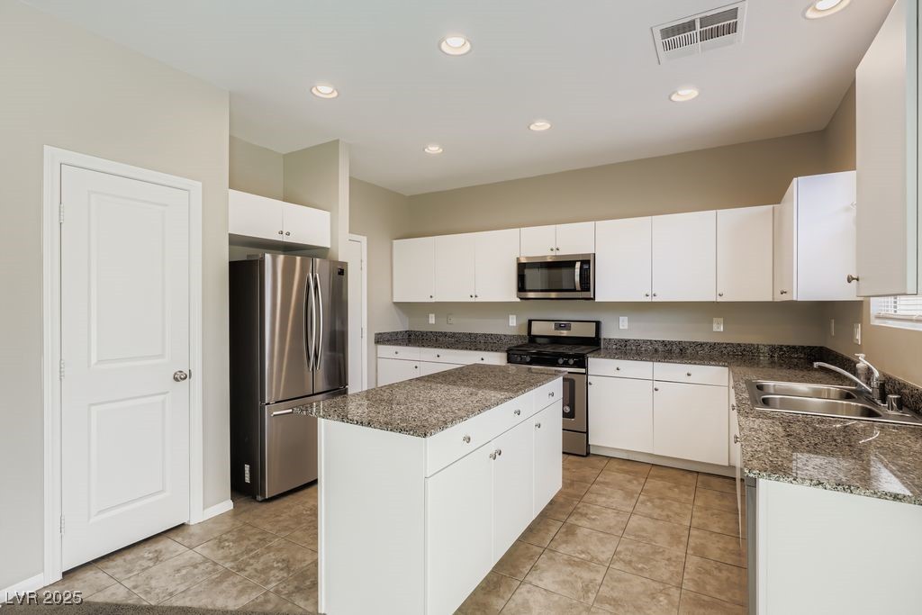 5712 Wishing Coin Court