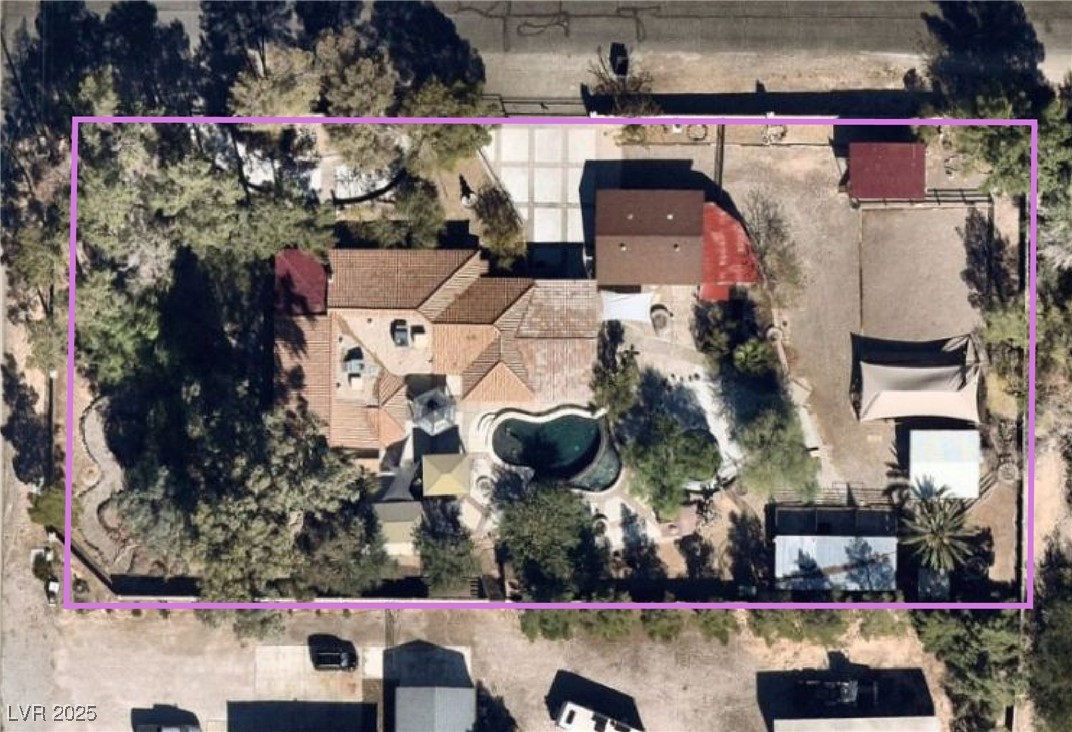 10410 La Cienega Street