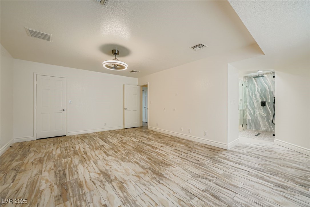 10410 La Cienega Street