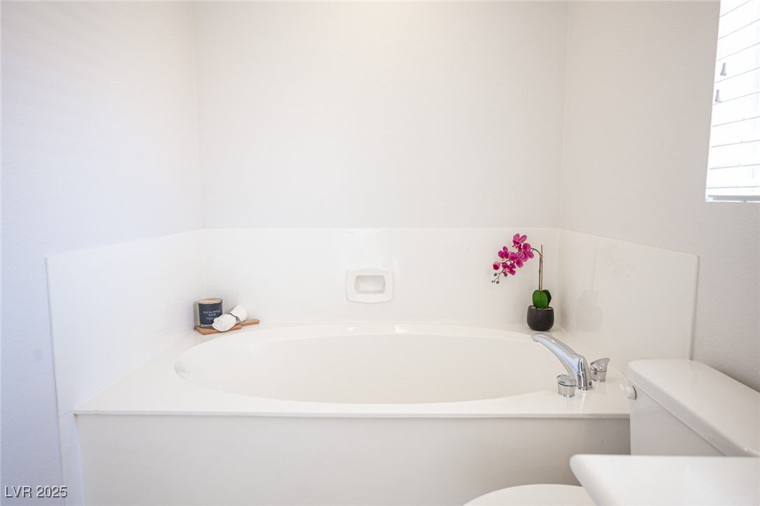 7549 Mermaid Song Court