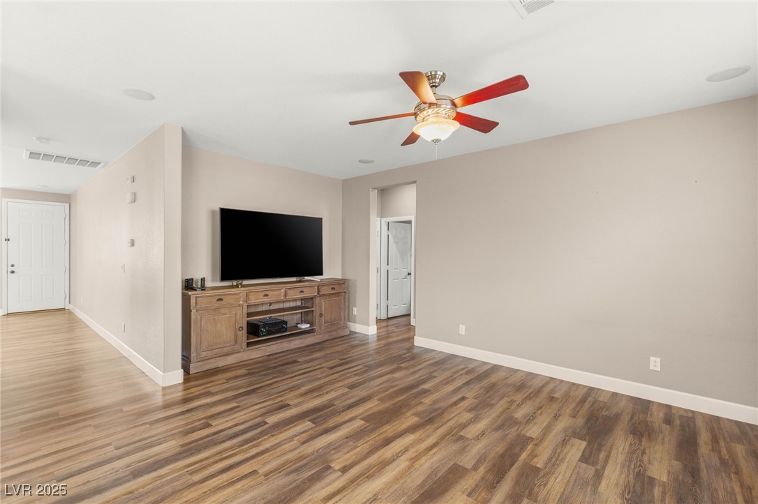 586 Wealdston Court