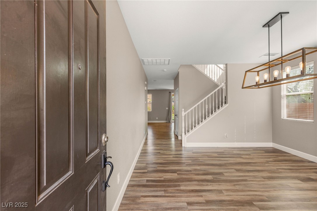 586 Wealdston Court