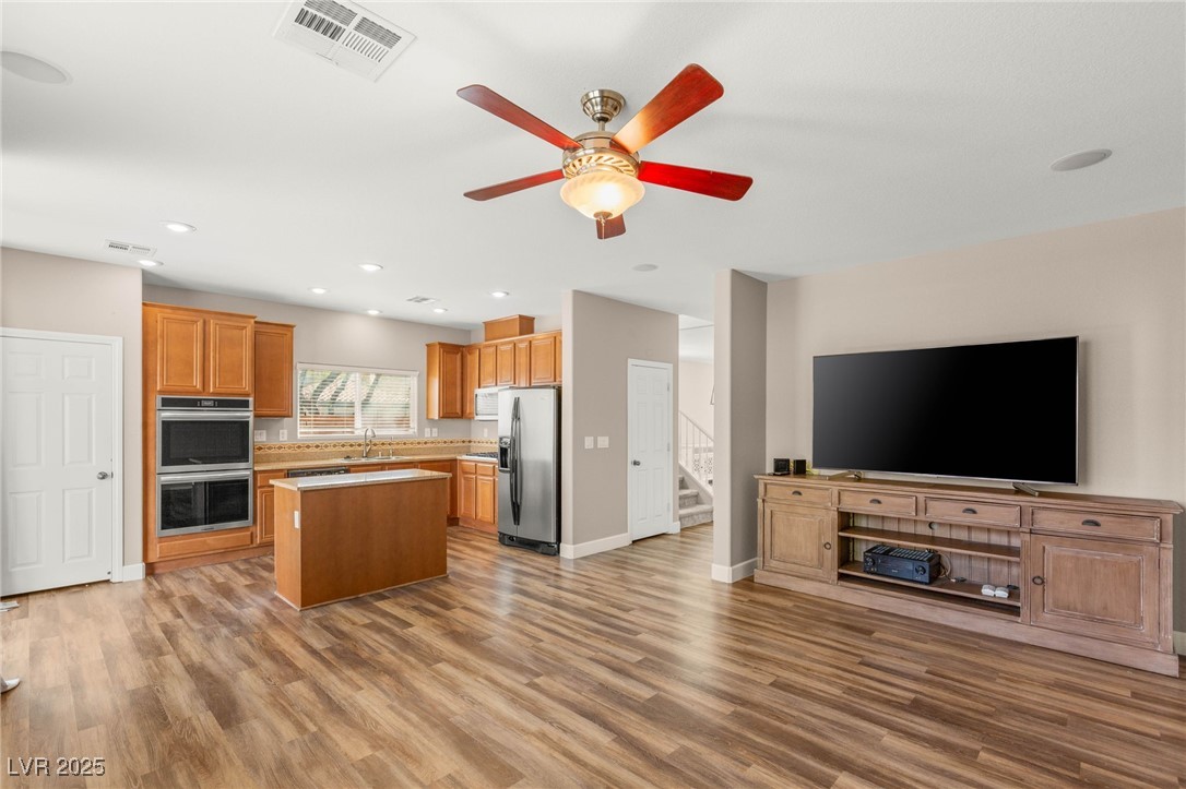 586 Wealdston Court