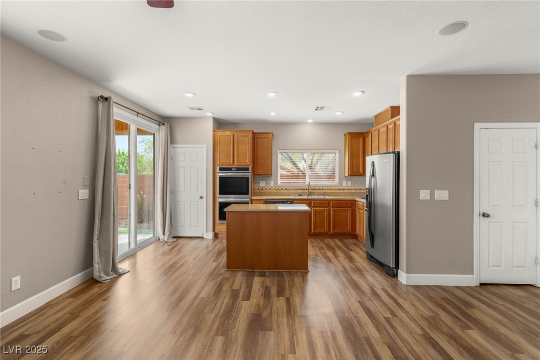 586 Wealdston Court