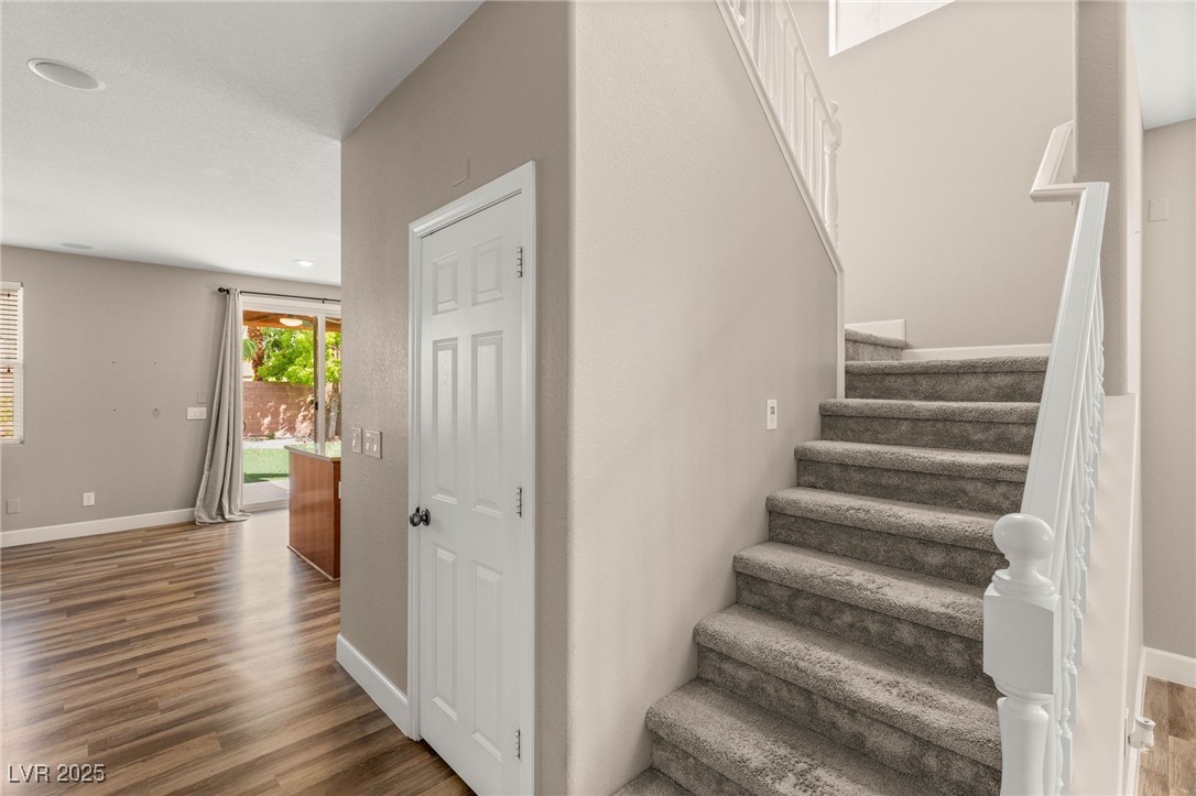 586 Wealdston Court