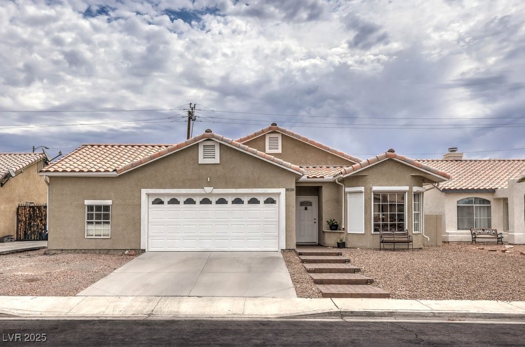 3528 Silver Lantern Drive