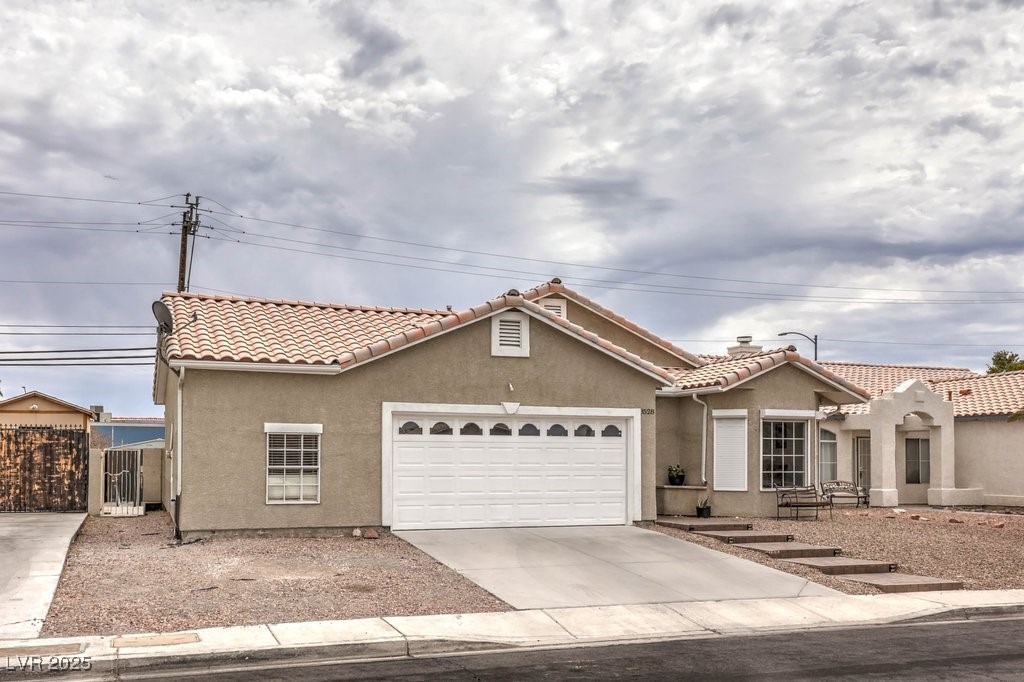 3528 Silver Lantern Drive