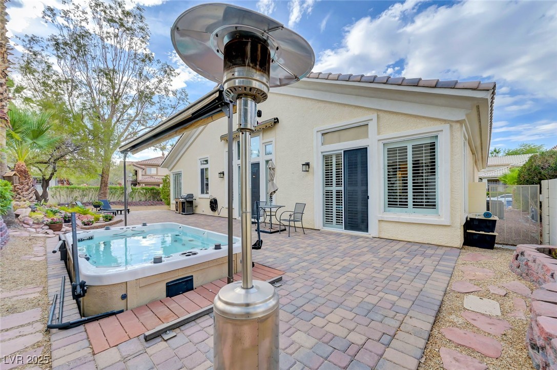 8809 Las Olivas Avenue