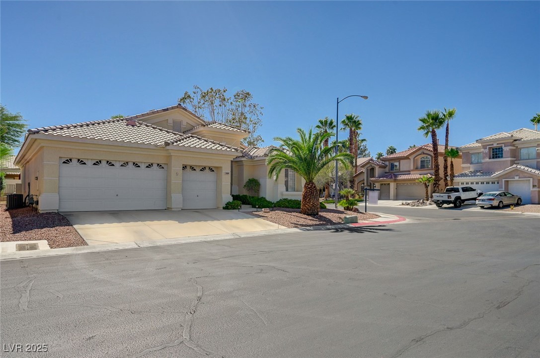 8809 Las Olivas Avenue