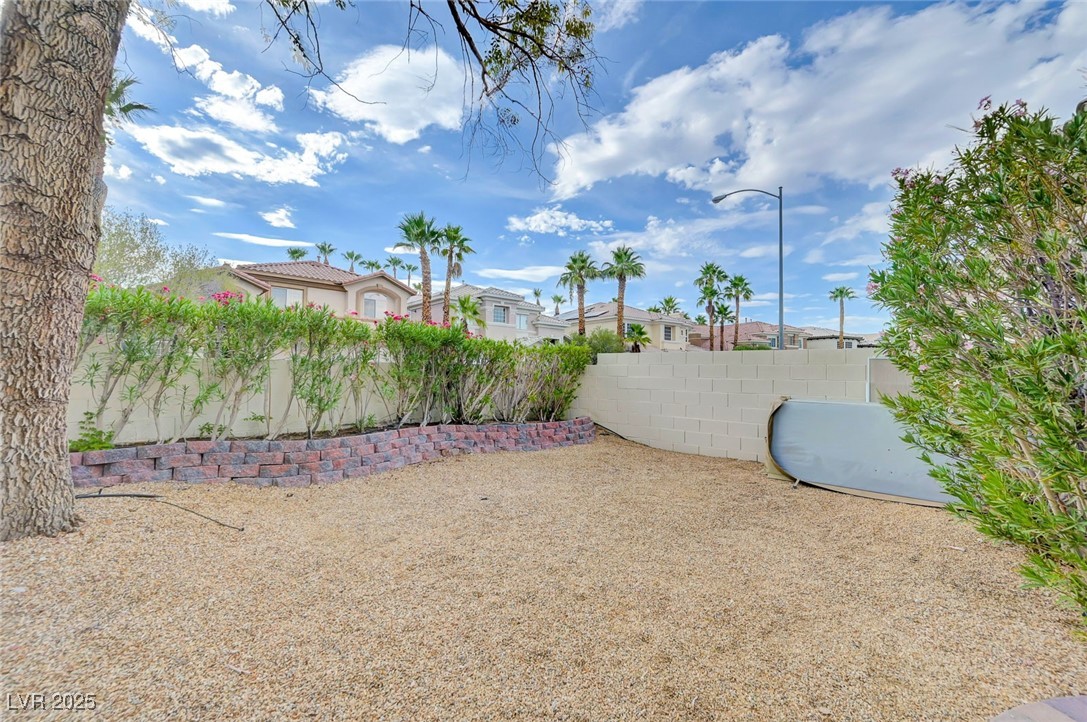 8809 Las Olivas Avenue