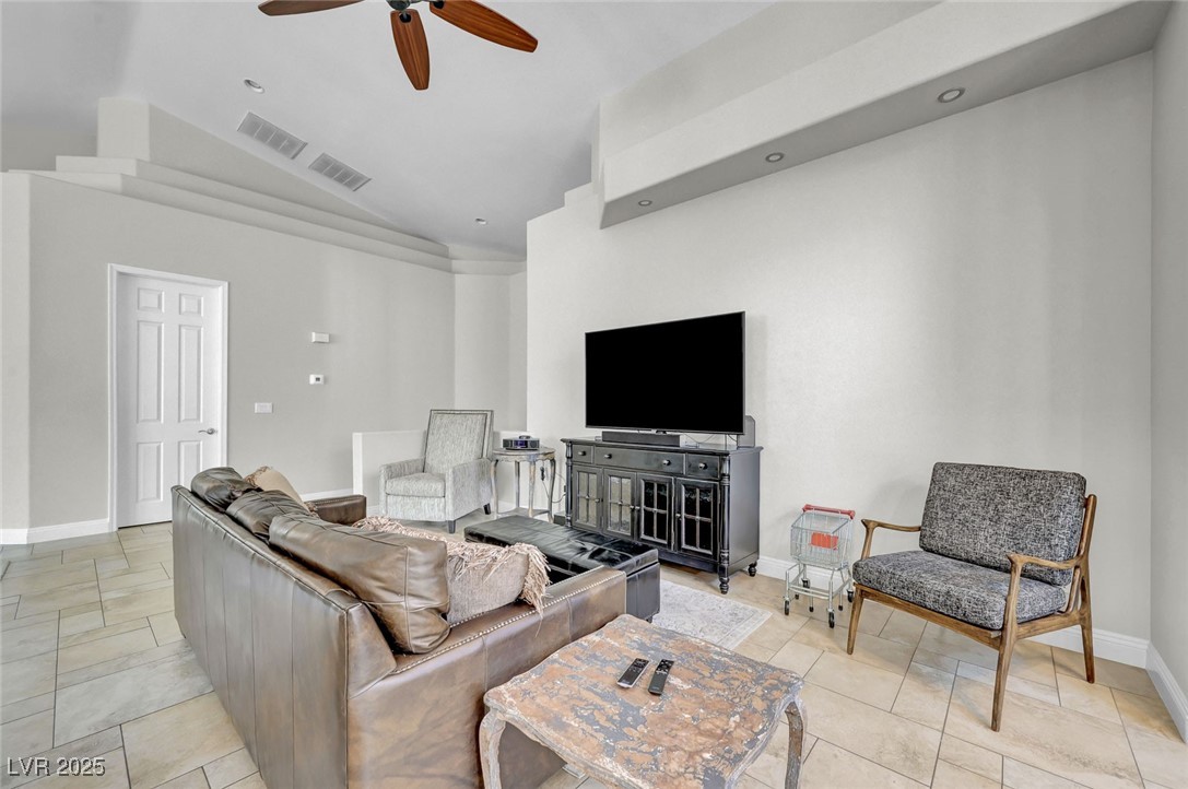 8809 Las Olivas Avenue