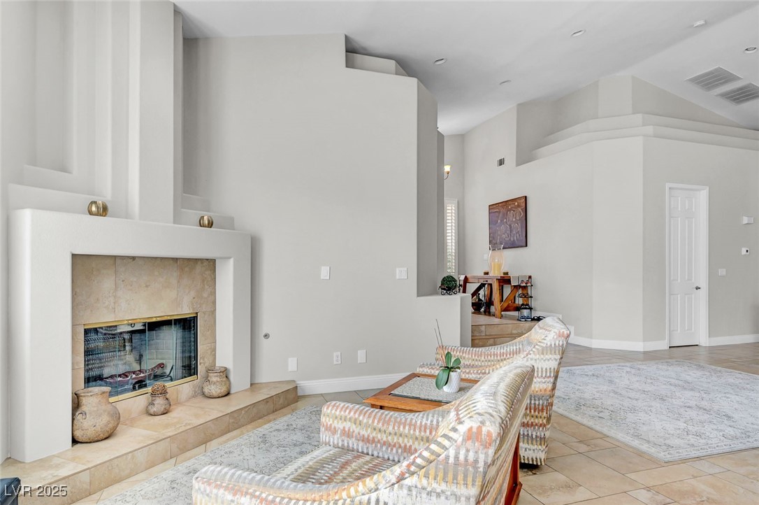 8809 Las Olivas Avenue