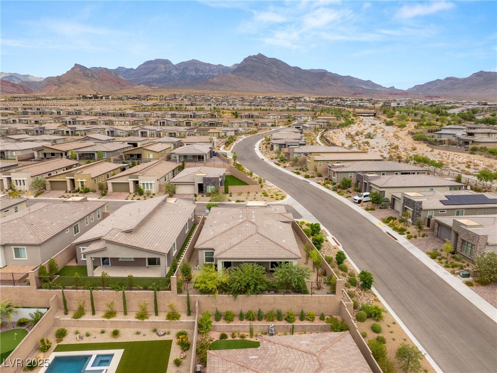 912 Calluna Hills Lane