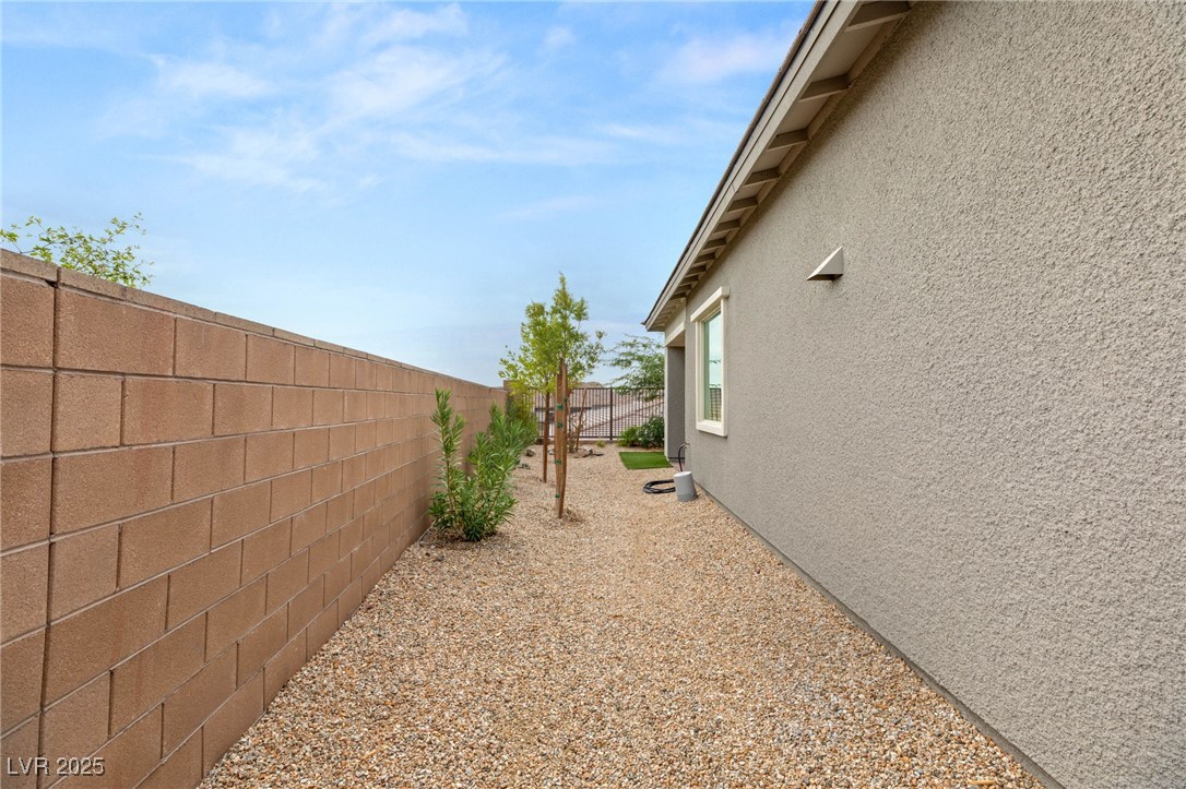 912 Calluna Hills Lane