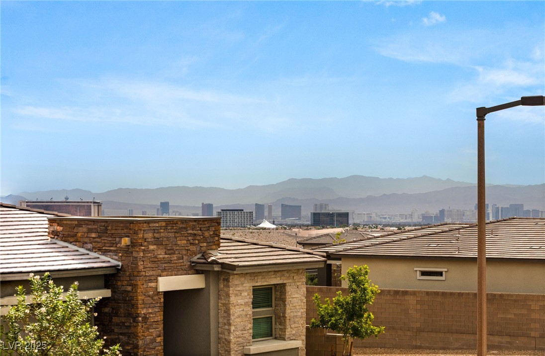 912 Calluna Hills Lane