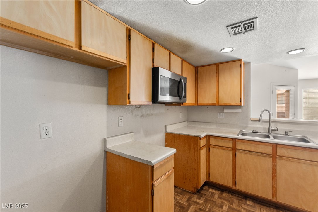 1830 North Pecos Road 236