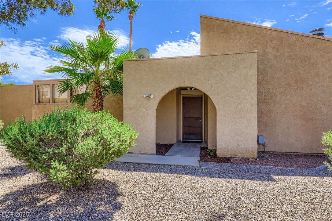 4201 Essex Green Court