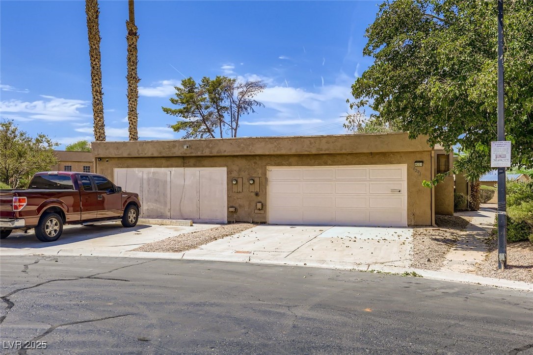 4201 Essex Green Court