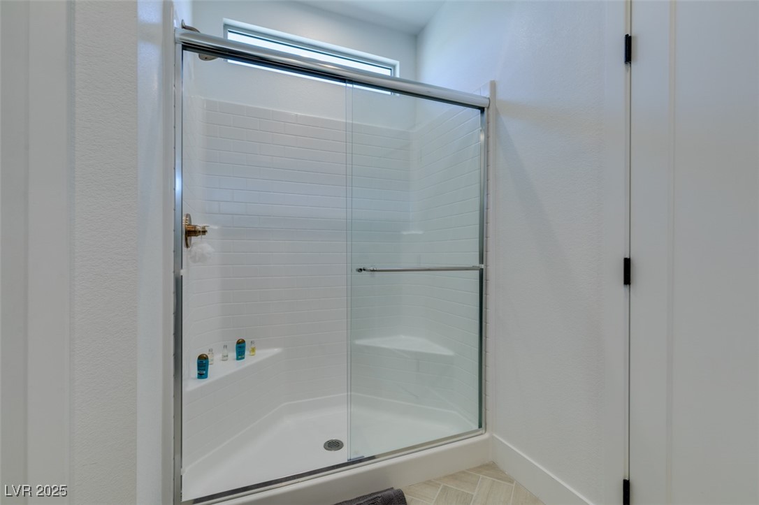 9844 Kings Glen Street