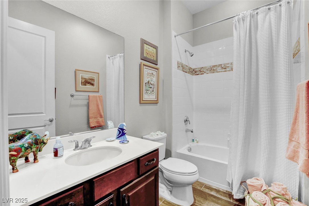 6803 Regency Crest Avenue