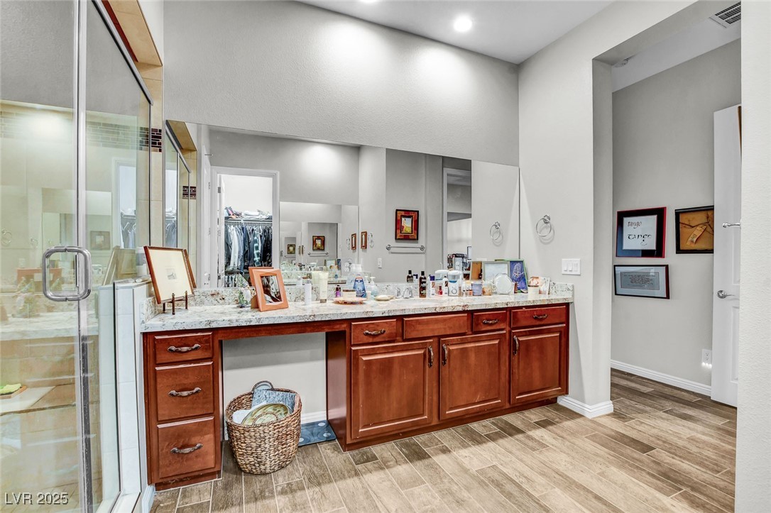 6803 Regency Crest Avenue