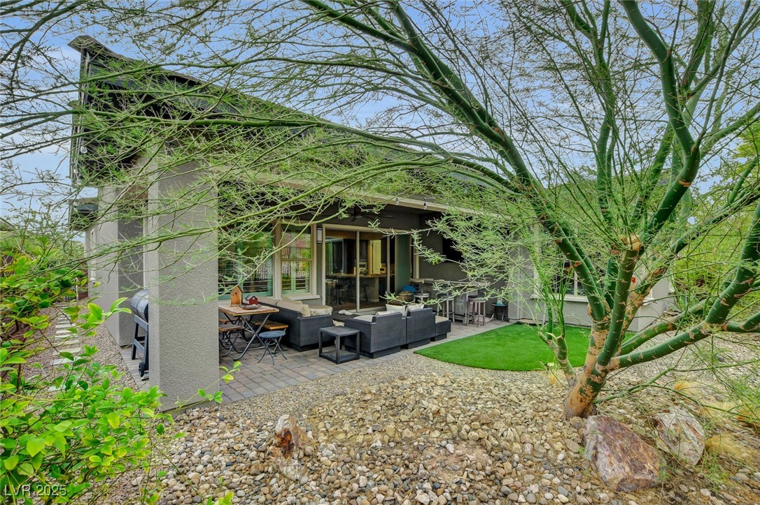 6803 Regency Crest Avenue