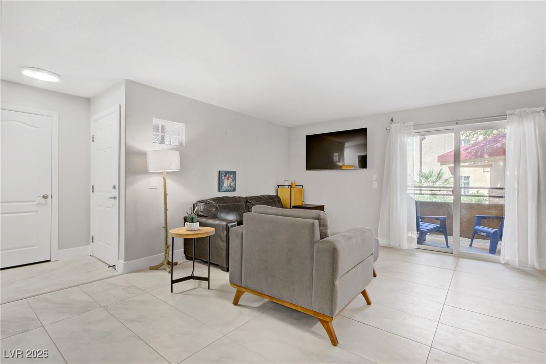 9325 West Desert Inn Road 109