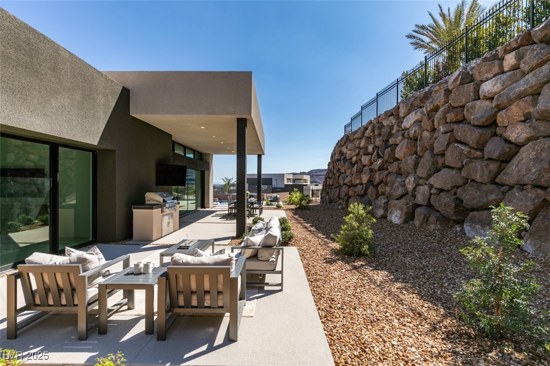 623 Dragon Mountain Court