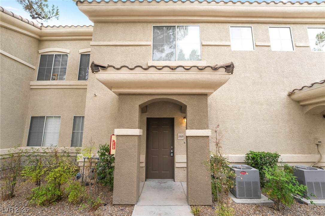 9050 West Warm Springs Road 1049