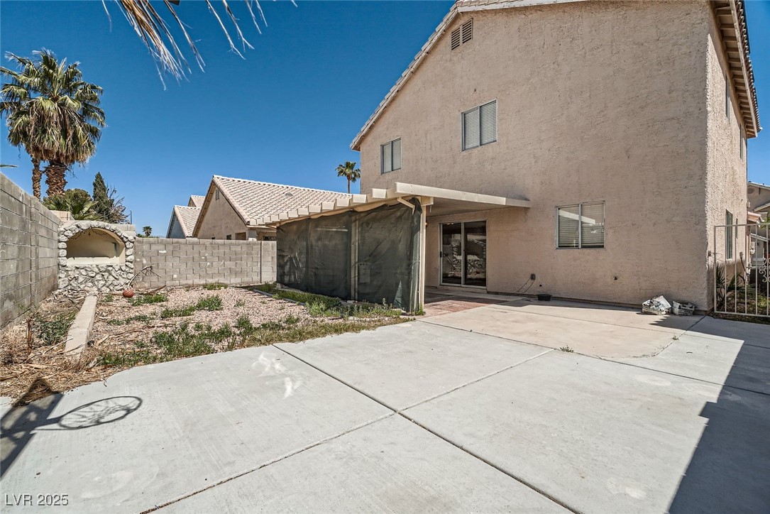 5921 Royal Castle Lane