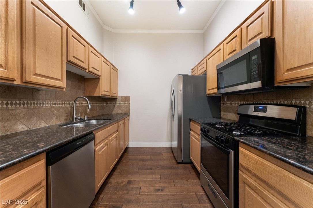 8805 Jeffreys Street 2005