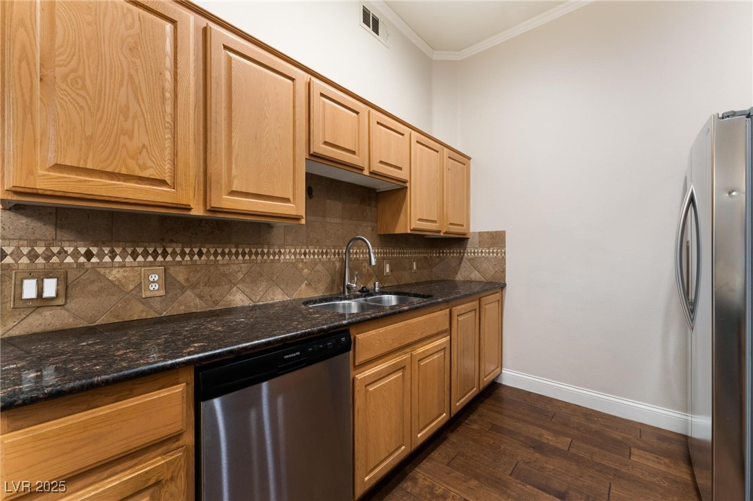 8805 Jeffreys Street 2005