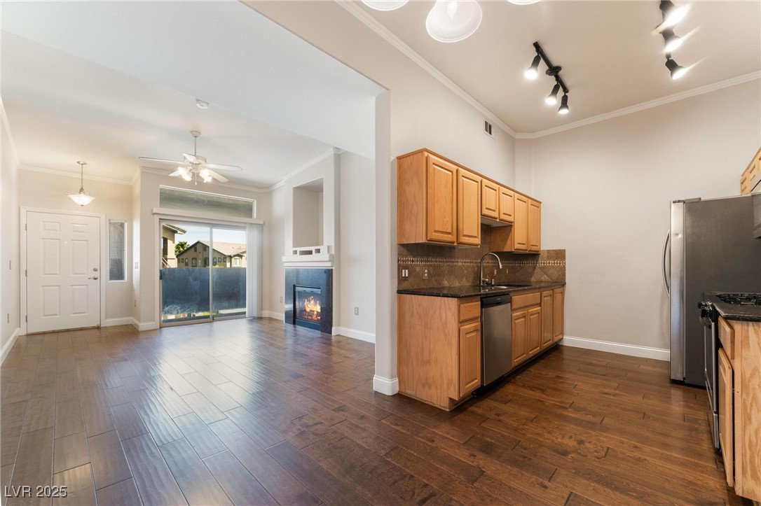 8805 Jeffreys Street 2005