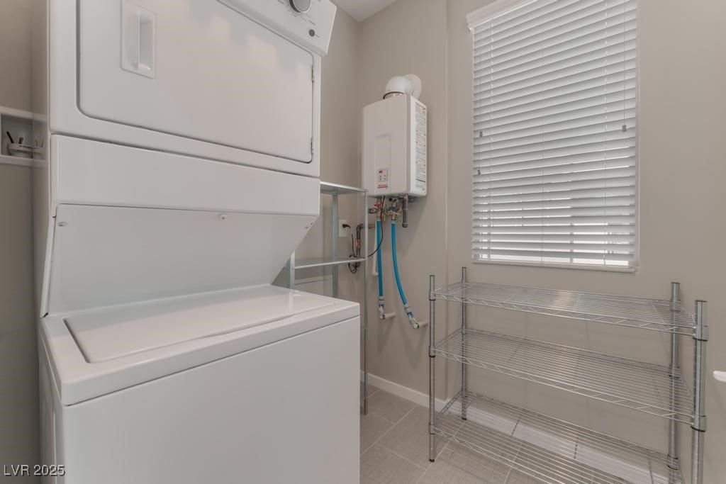 11236 Rainbow Peak Avenue 305