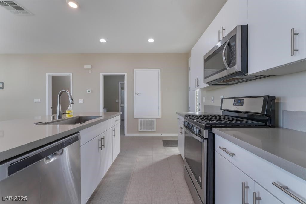 11236 Rainbow Peak Avenue 305