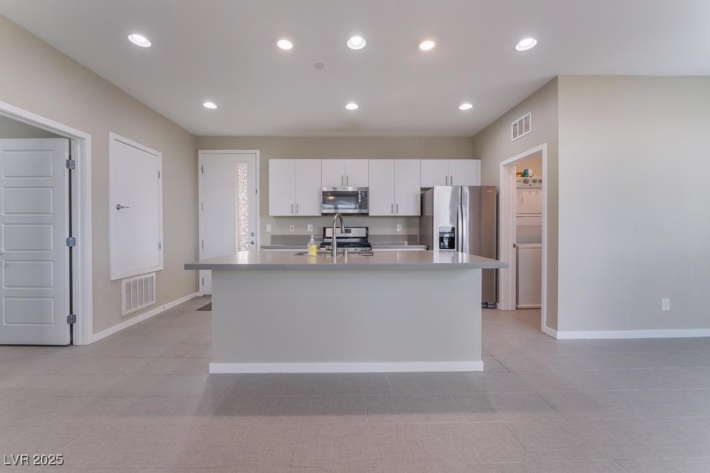 11236 Rainbow Peak Avenue 305