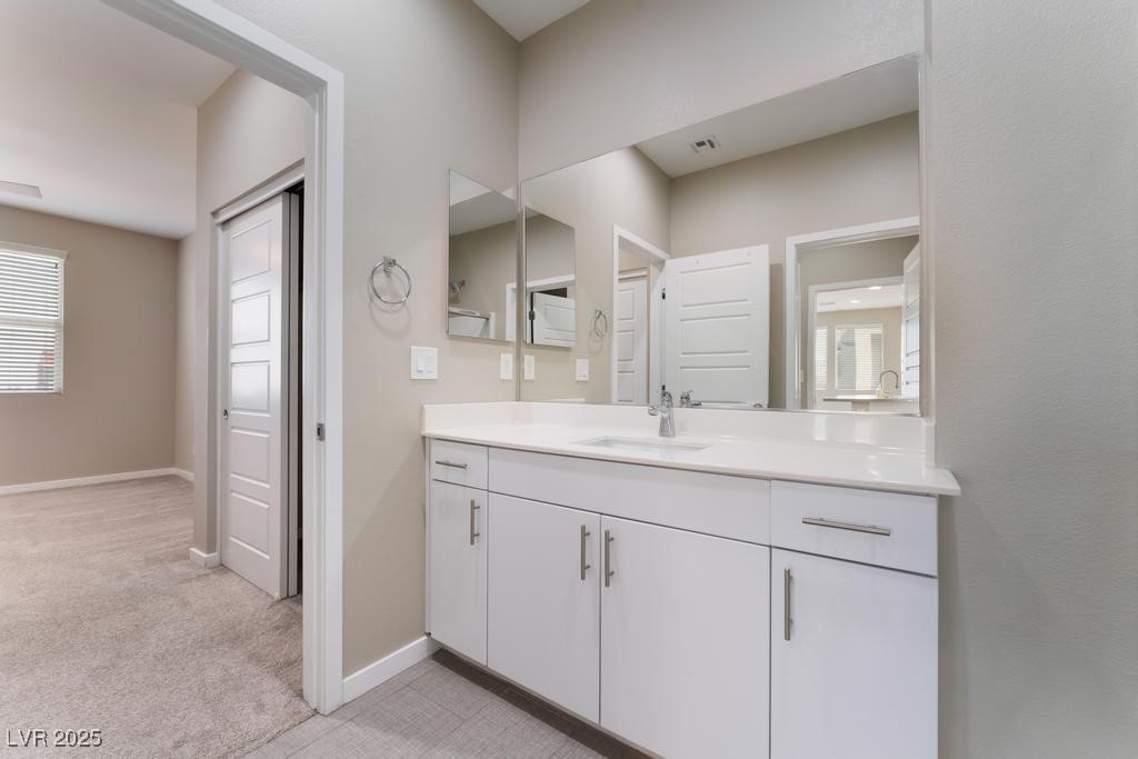 11236 Rainbow Peak Avenue 305